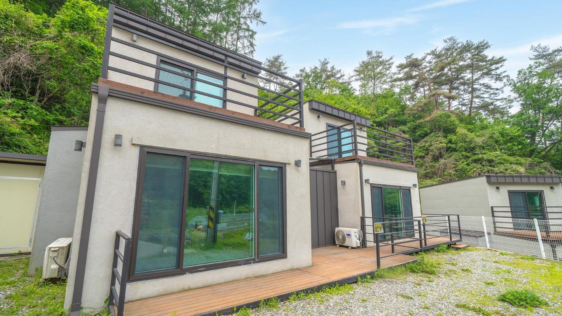 Hongcheon Stone Brown Pension Quarto foto